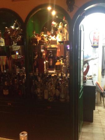 Bar Tito's